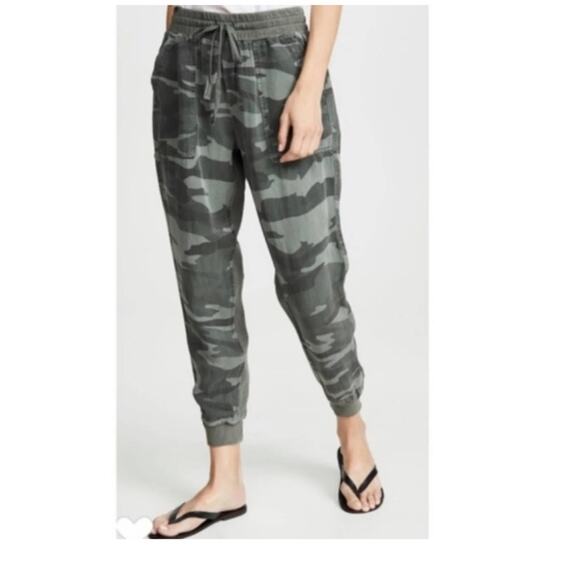 Splendid Sz S ( 28") 100% Rayon Camo Joggers Inseam 25.5" - Picture 1 of 9